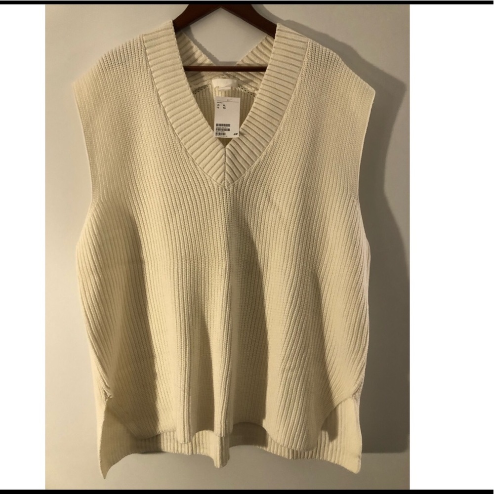 NWT H&M sweater vest